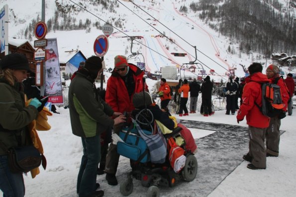 5-le-tapis-de-liaison-avec-les-tribunes_CLM2009